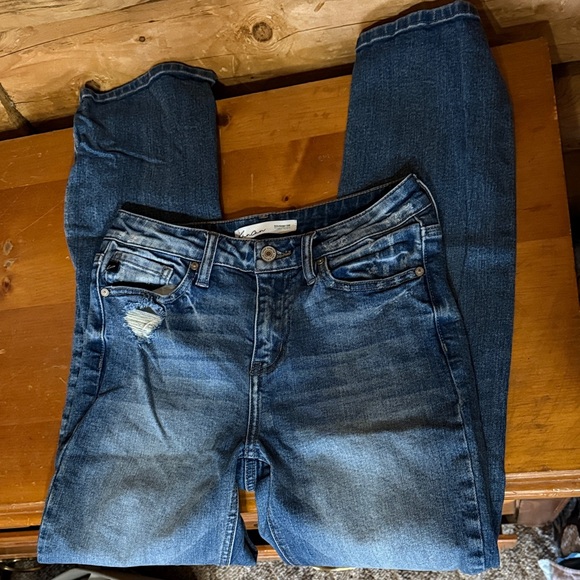 KanCan Denim - Kancan Dark Wash Distressed Jeans 26R